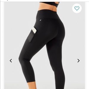 Fabletics Mila (POWERHOLD) Capri